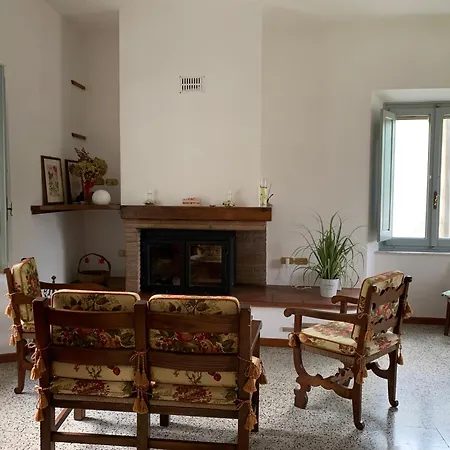 Birillina Al Poggio Apartment
